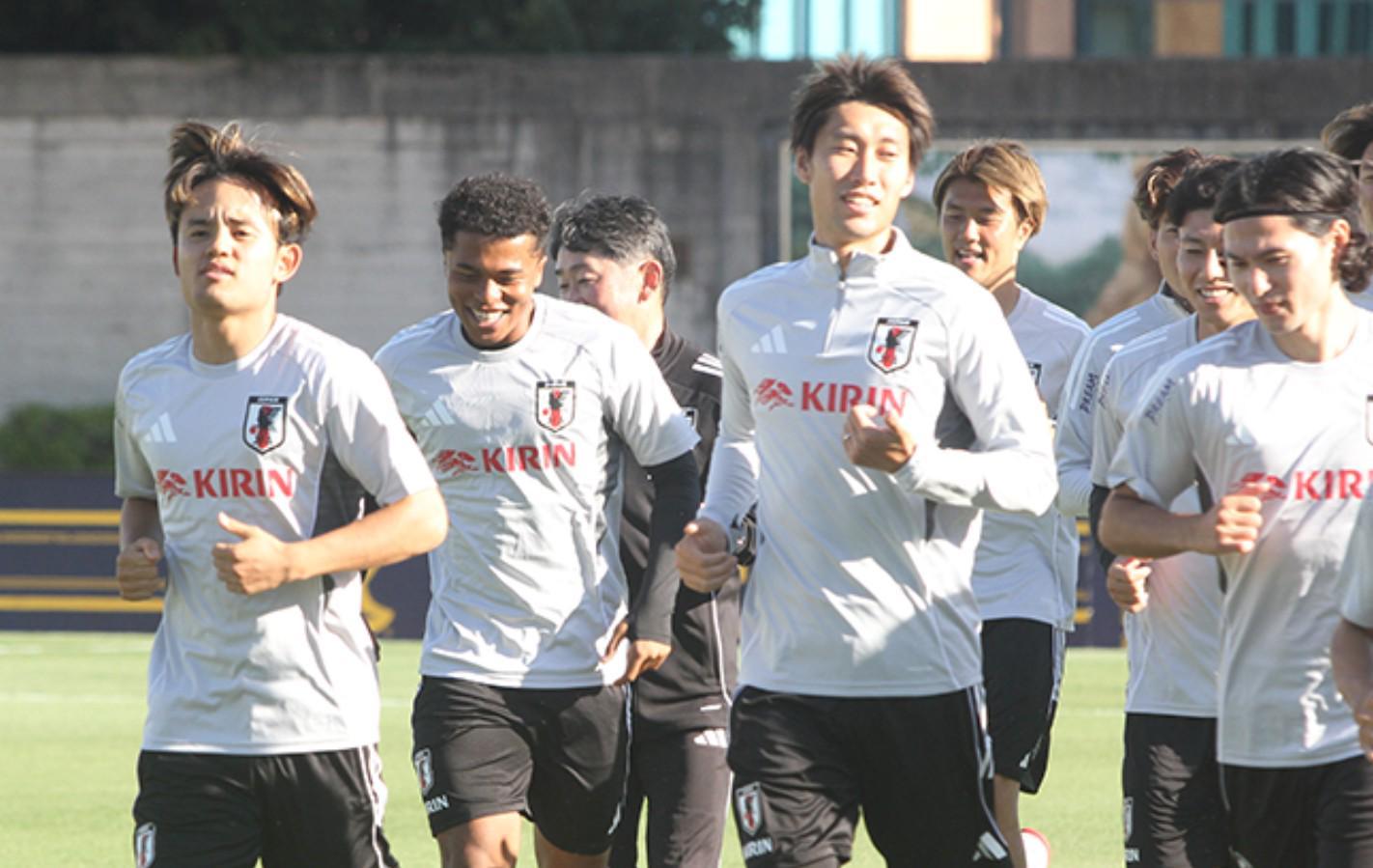 久保建英:若是踢墨西哥都无法展现出战术,那根本不可能夺冠